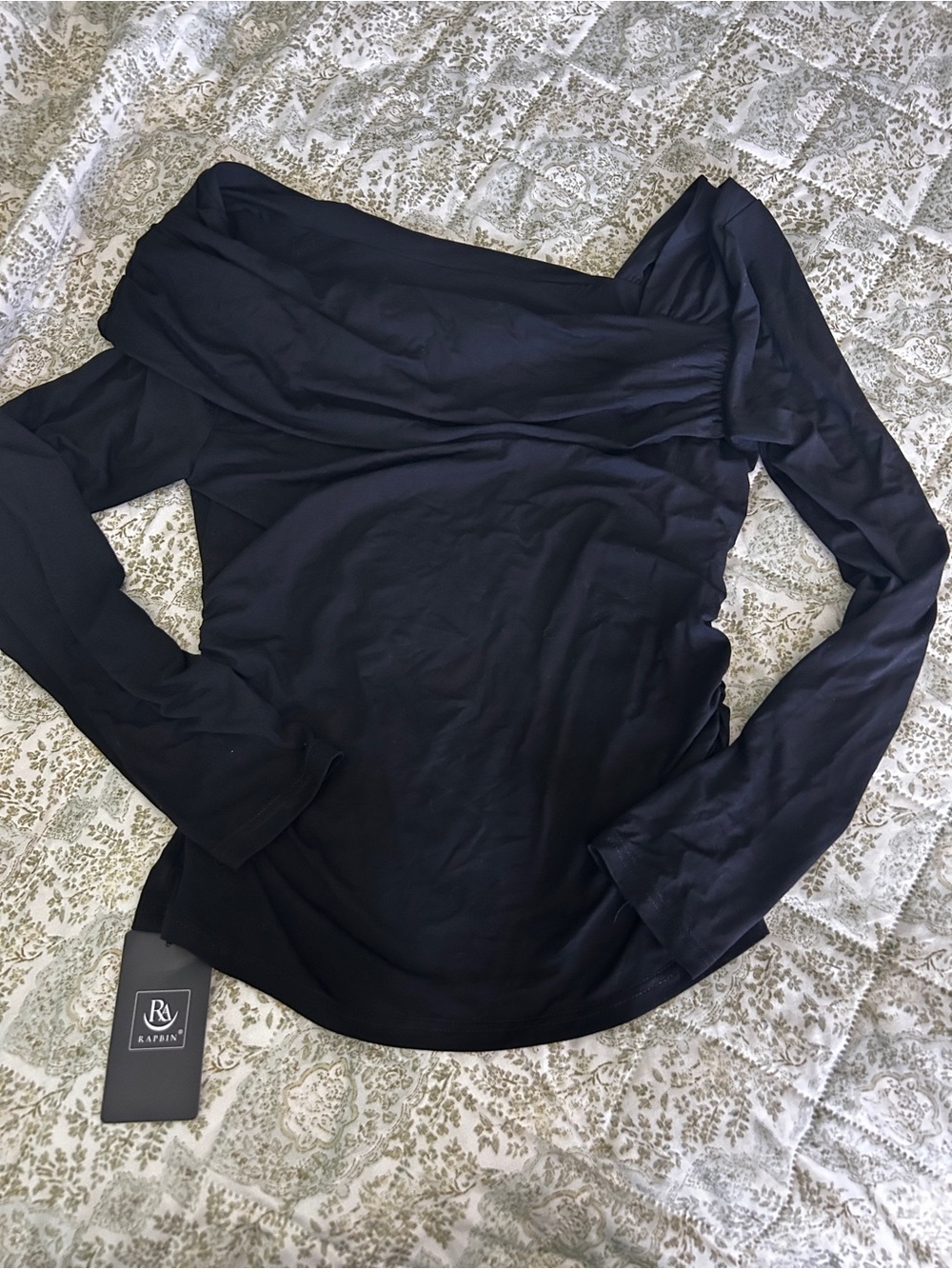 Nwt Rapbin off the shoulder black ruched top medium
